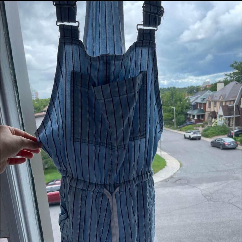 Aritiza jumper - blue and white - xsmall - cute for summer